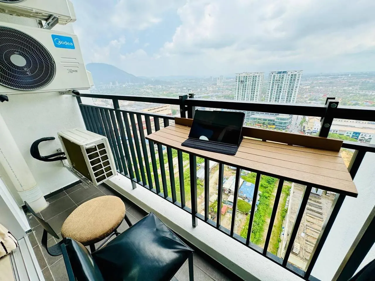 Luxury Family Fun Suites - Infinity Pool, Ps5, Private-Cinema With Balcony M1 Bukit Mertajam