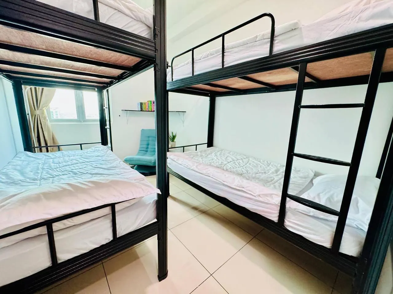 Luxury Family Fun Suites - Infinity Pool, Ps5, Private-Cinema With Balcony M1 Bukit Mertajam 0*,  Malaysia