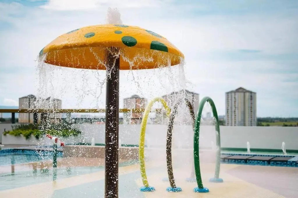 Apartment Luxury Family Fun Suites - Infinity Pool, Ps5, Private-Cinema With Balcony M1 Bukit Mertajam Malaysia